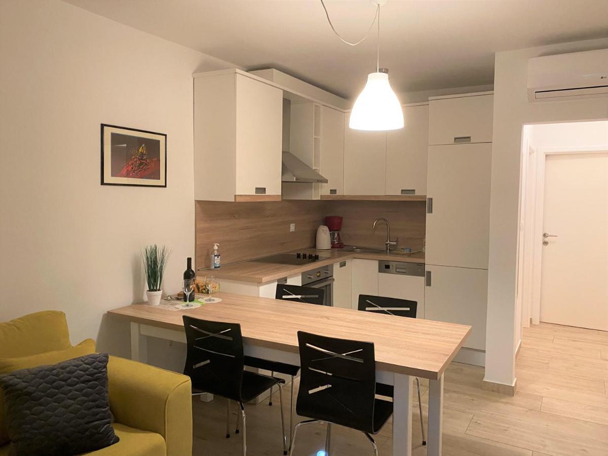 Apartments Carpe Diem Primošten Eksteriør billede