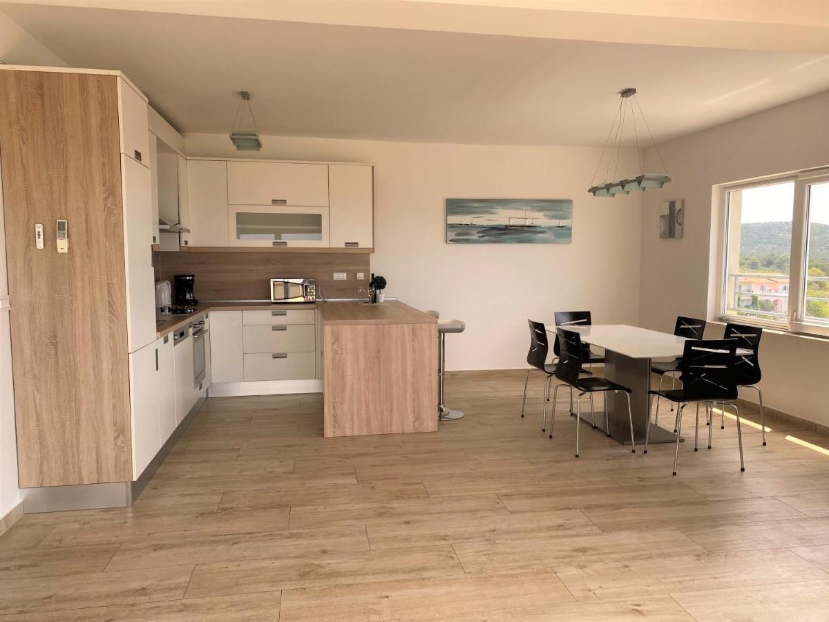 Apartments Carpe Diem Primošten Eksteriør billede